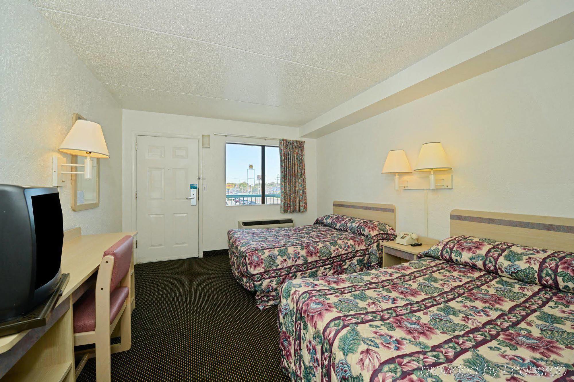 Americas Best Value Inn Battle Creek Bagian luar foto