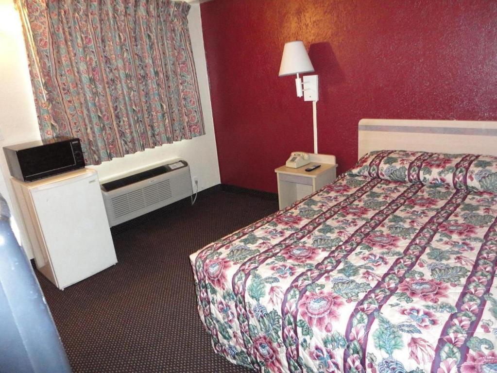 Americas Best Value Inn Battle Creek Ruang foto